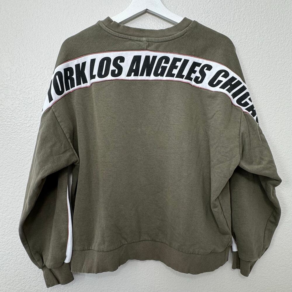 H&M Divided Womens Olive Green LA NYC Sweater Crewneck Size Small Graphic Casual